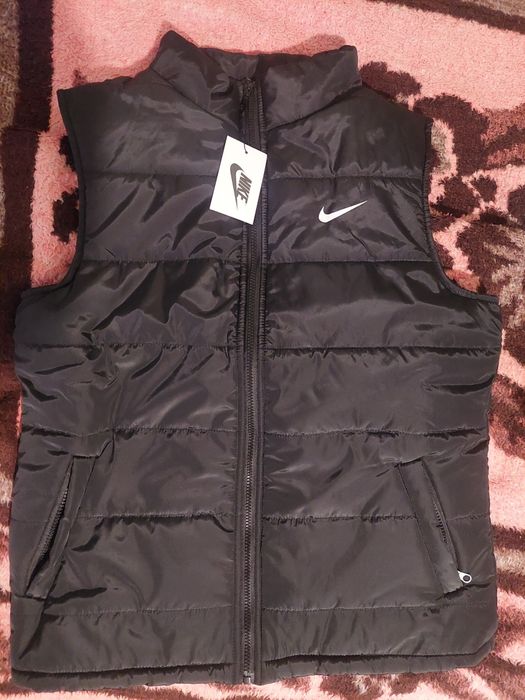Жилетка Nike black