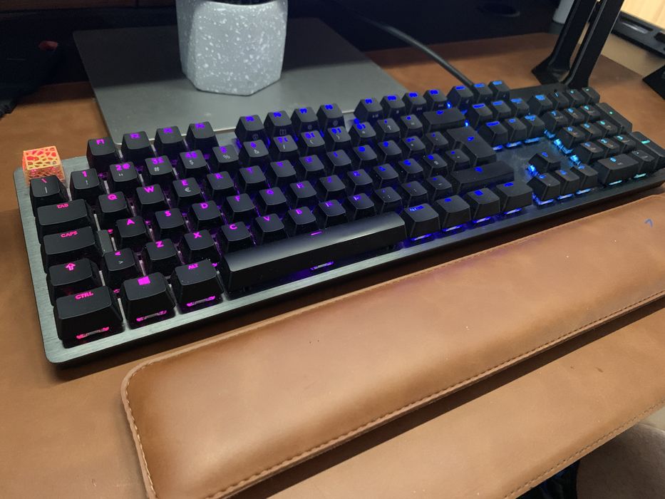 Teclado MECANICO Logitech  G512