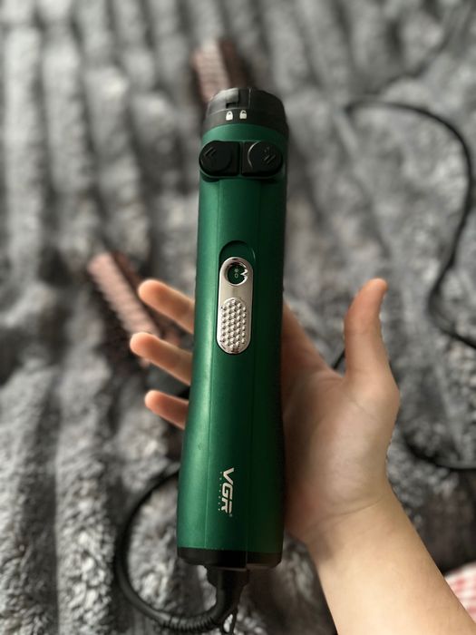 Фен браш vgr 2 в 1 з внасадками 1200вт для швидкого укладання волосся