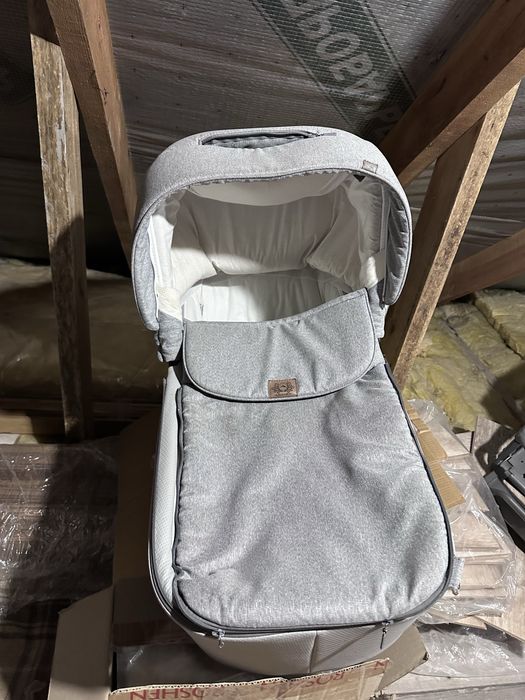 Коляска 0+ і до 5-6 міс