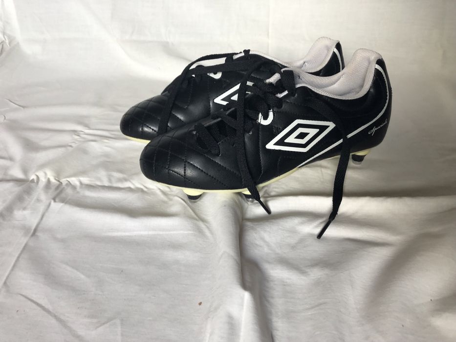 korki do grania w piłkę nożną