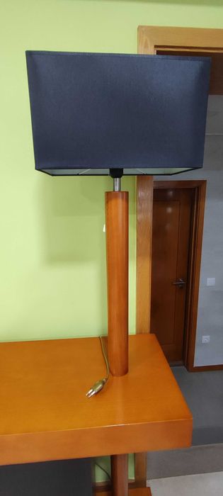 Móvel de entrada com candeeiro - COMO NOVO