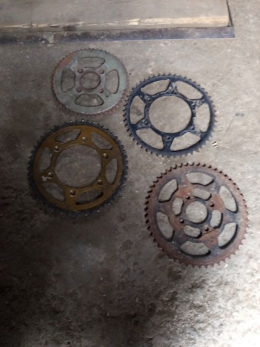 Запчастини на мото