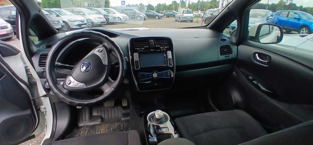 Ніссан Ліф 2014 продам