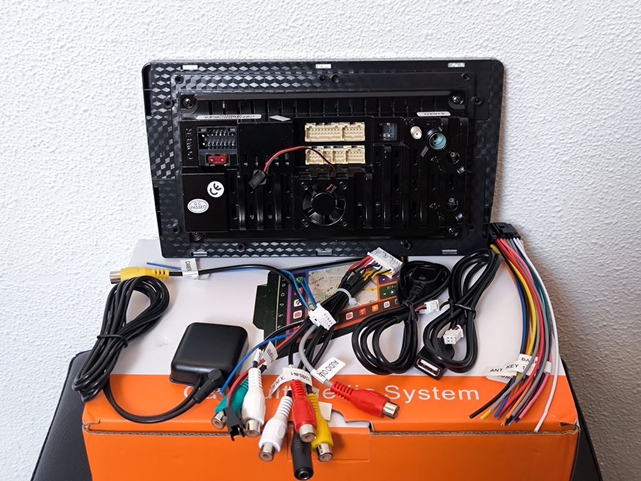 Магнитола 9" дюйма 4/64гб 8 Ядер с Карплей и Андроид Авто/Carplay/Andr