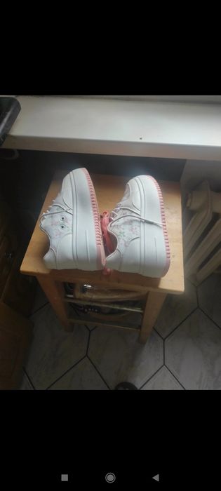 Sneakersy na platformie