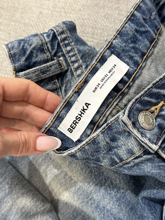 Джинси широкі труби bershka