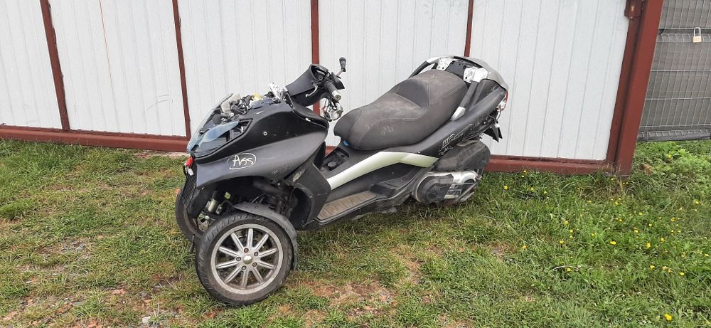 Piaggio MP3 400  500  300  250  lt L5e