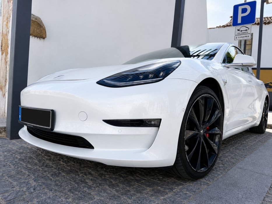 Tesla Model 3 Performance FSD