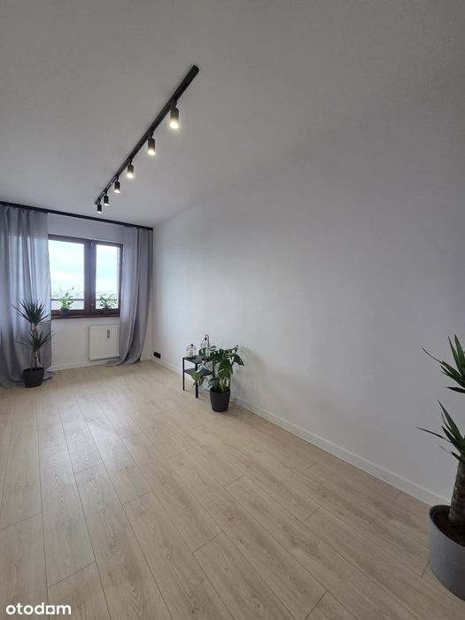 SIELEC, 3 pokoje, VII piętro z widokiem, po remoncie, wysoki standard