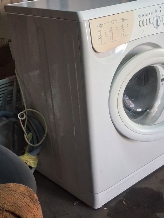 Пральна машинка Indezit W84TX EX BG, 5-6 kg. Made in Italy.