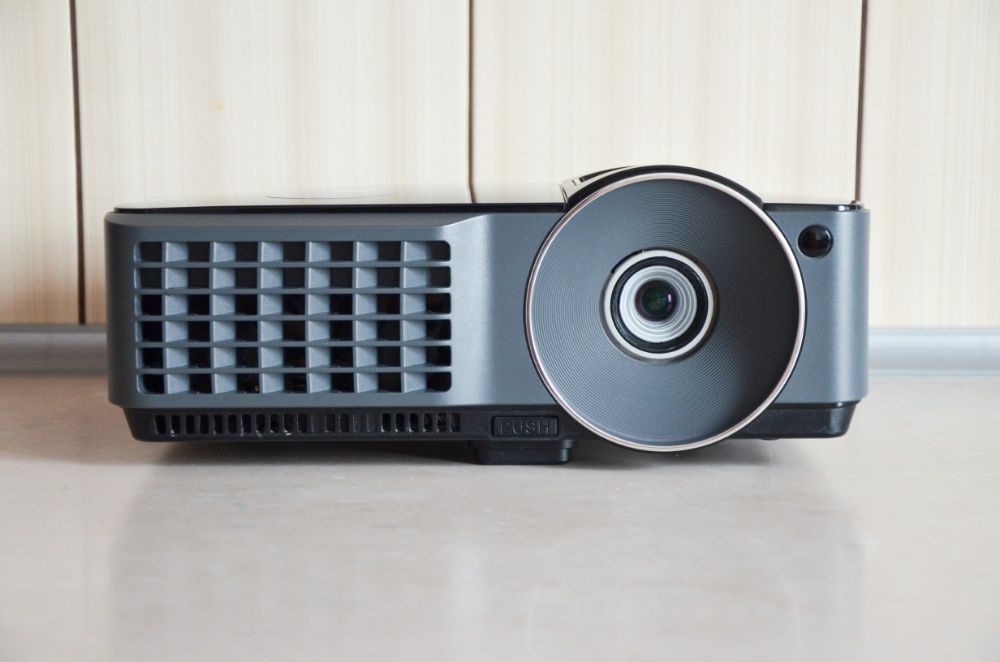 Мультимедийный проектор Benq MW 516