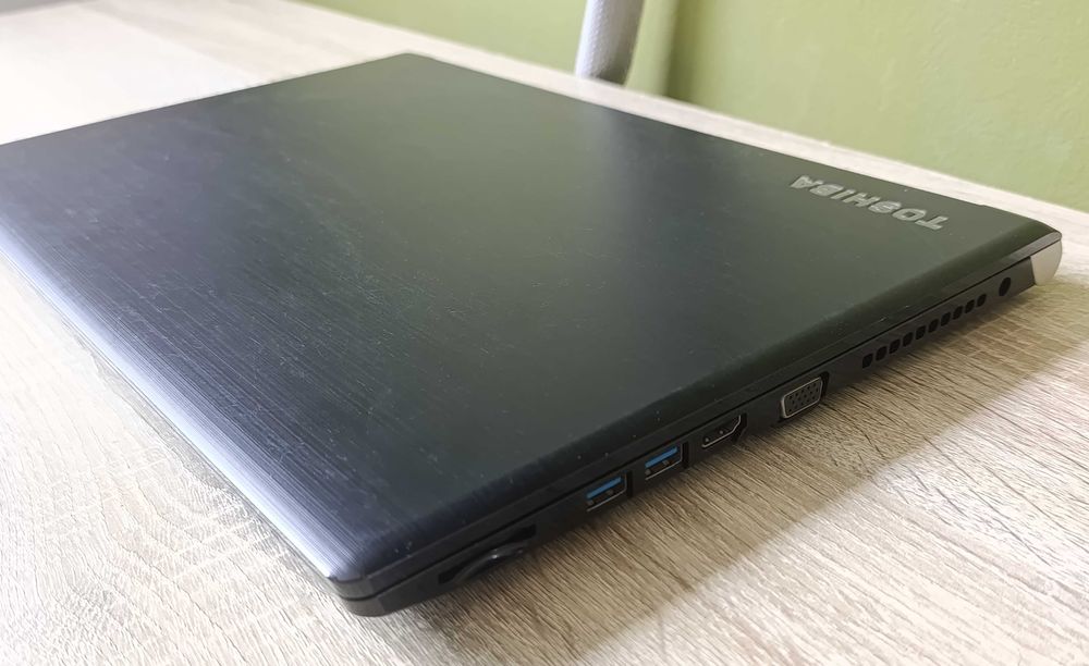 Laptop Toshiba Satellite Pro A50-E  sprawny 100% dobra bateria, szybki i lekki