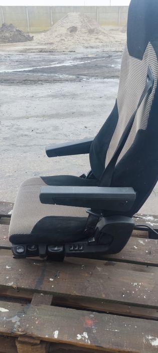 Fotel kierowcy ISRI MAN TGX  TGA