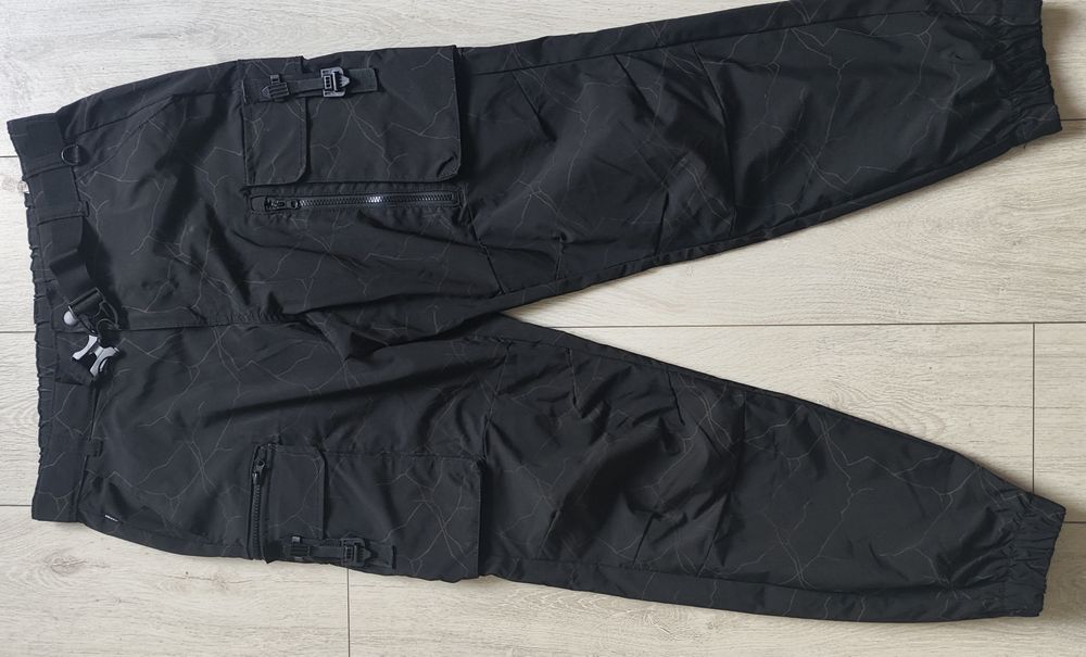 Spodnie Loose Jogger Firma Cropp Rozmiar 32 M