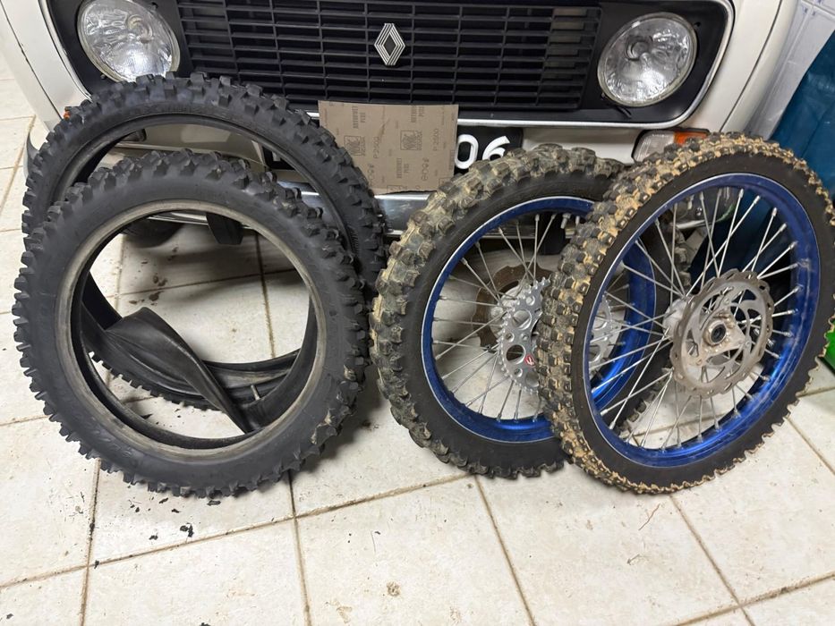 Rodas de YZ85 e uma oferta