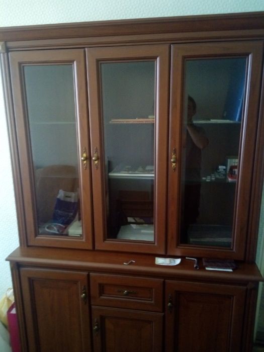 Продам витрину с комодом 3Д Стилиус NNAD 3w + NKOM 2d2s БРВ