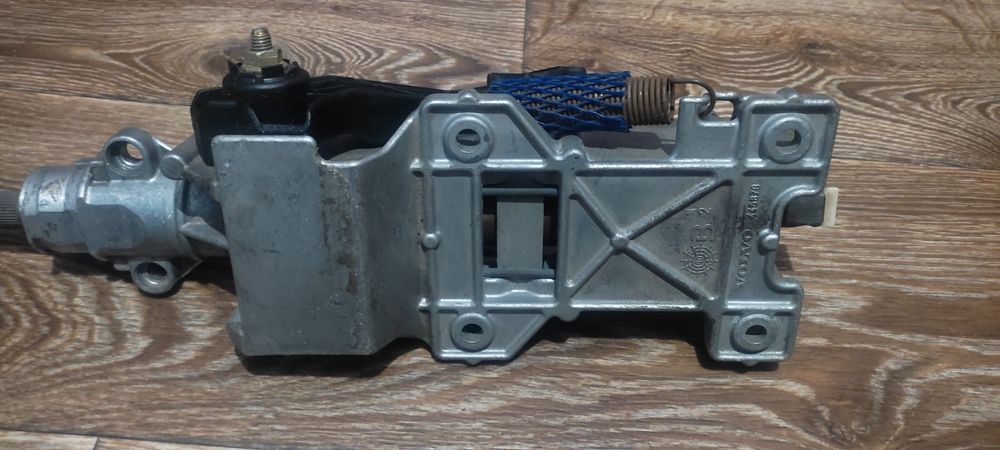 Рульова колонка на Volvo 440