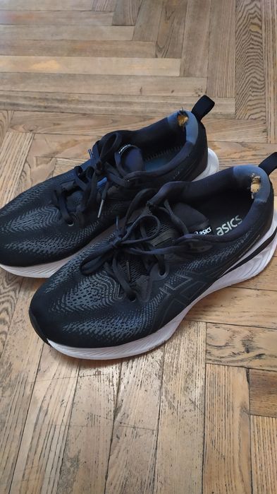 Кроссовки  Asics