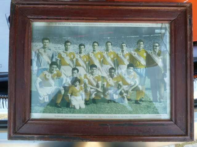 Quadro moldura muito antigo com equipa do Benfica ano 1954/55