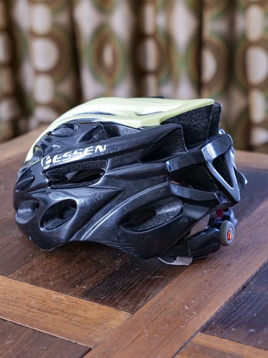 Capacete de ciclismo ESSEN E-C99