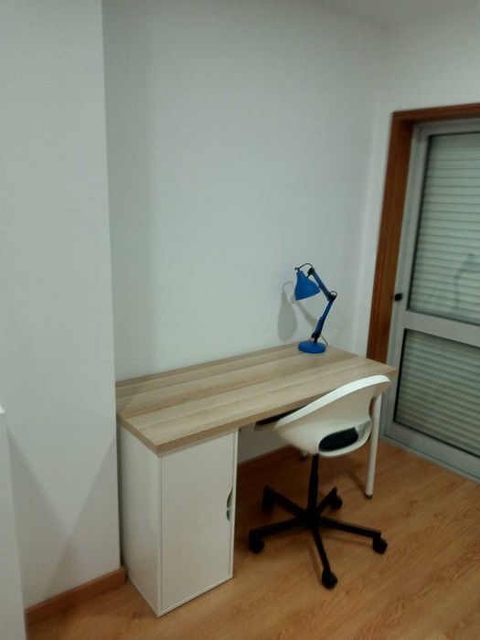 Quarto para arrendar em Esgueira