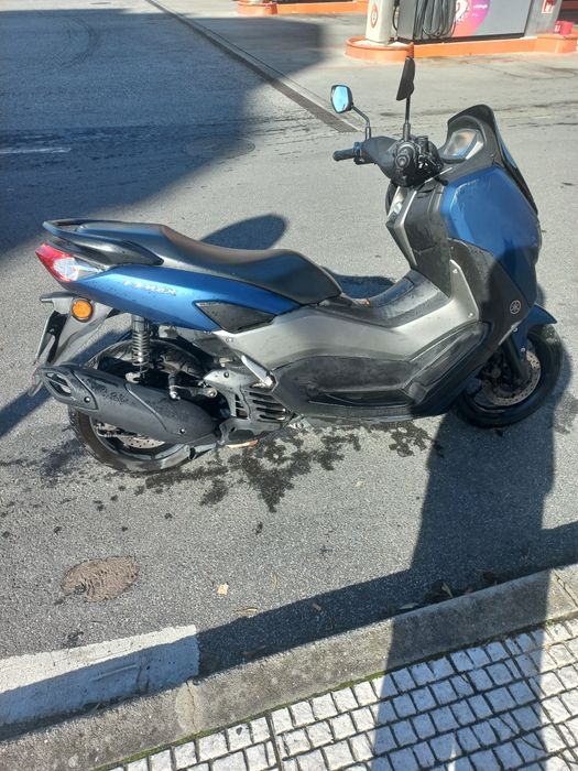 Yamanha nmax 125 nova de menina