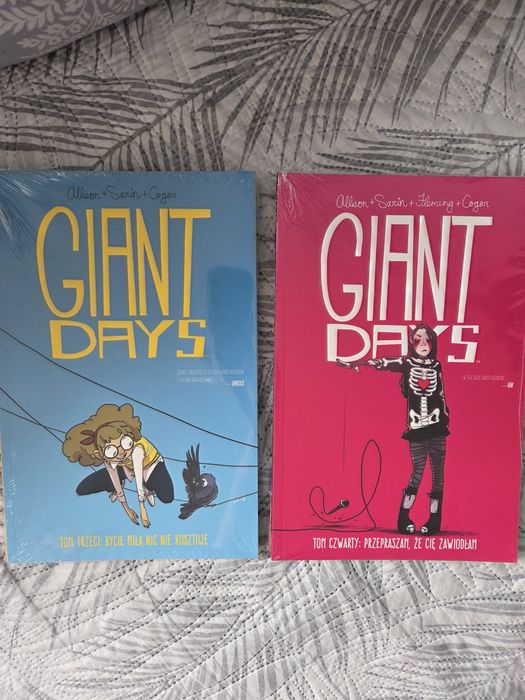 Komiks Giant Days Cała Seria  14 Tomów..