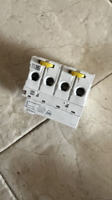 Schneider - Interruptor diferencial - 63A