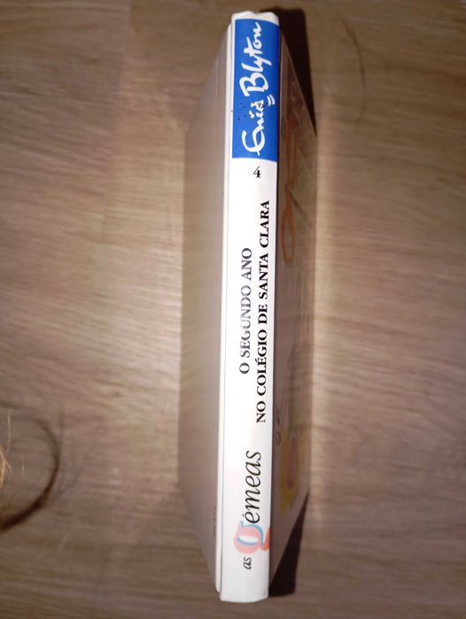 As Gémeas Nº4, O Segundo Ano no Colégio de Santa Clara - Enid Blyton