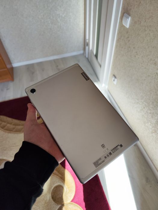 Планшет Lenovo tb x606f