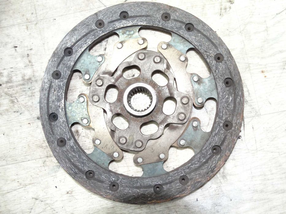 Двомасовий маховик+комплект зчеплення Volvo s40 v50 1.8 3M51-7563-BC