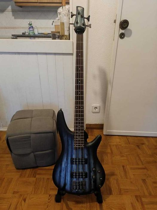 Ibanez SR300E à venda