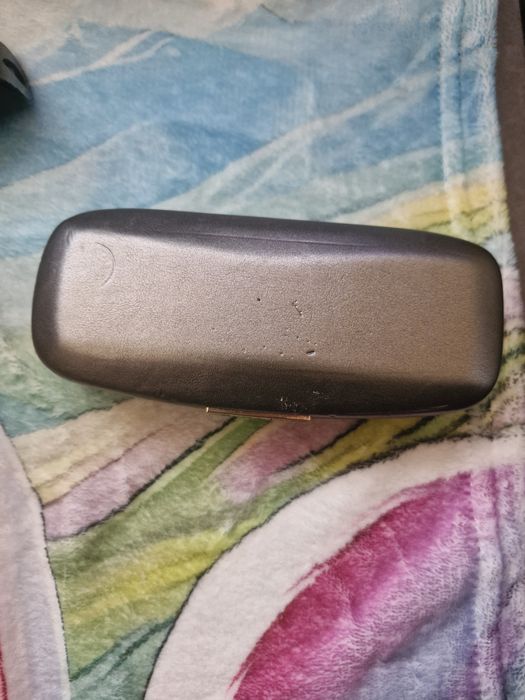 Etui do okularow szare/ srebrne