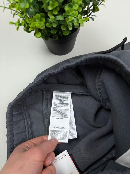 Шорти Nike tech fleece шорты найк теч флис