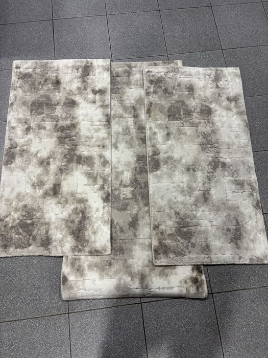 Conjunto de três tapetes