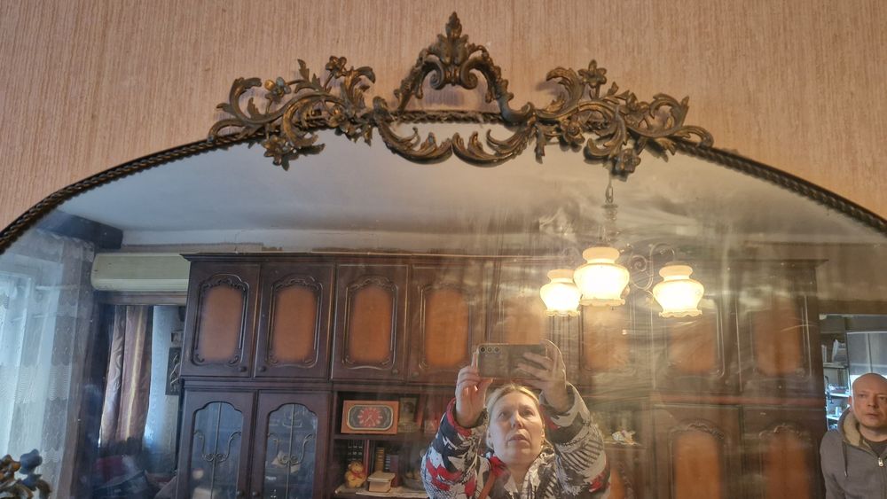 Антикварное зеркало