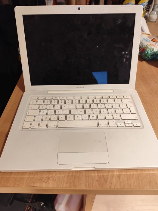 MacBook na części