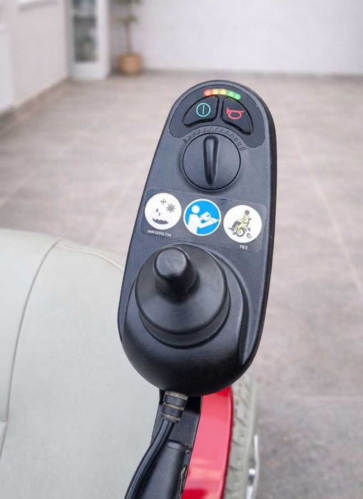 Wózek elektryczny inwalidzki