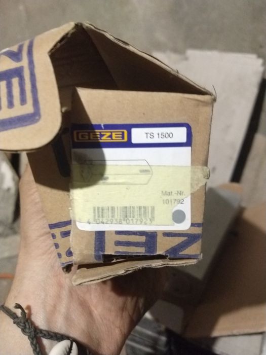 Samodomykacz 3 sztuk