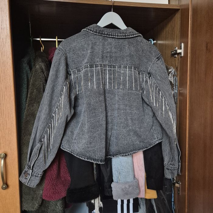 Джинсова куртка зі стразами