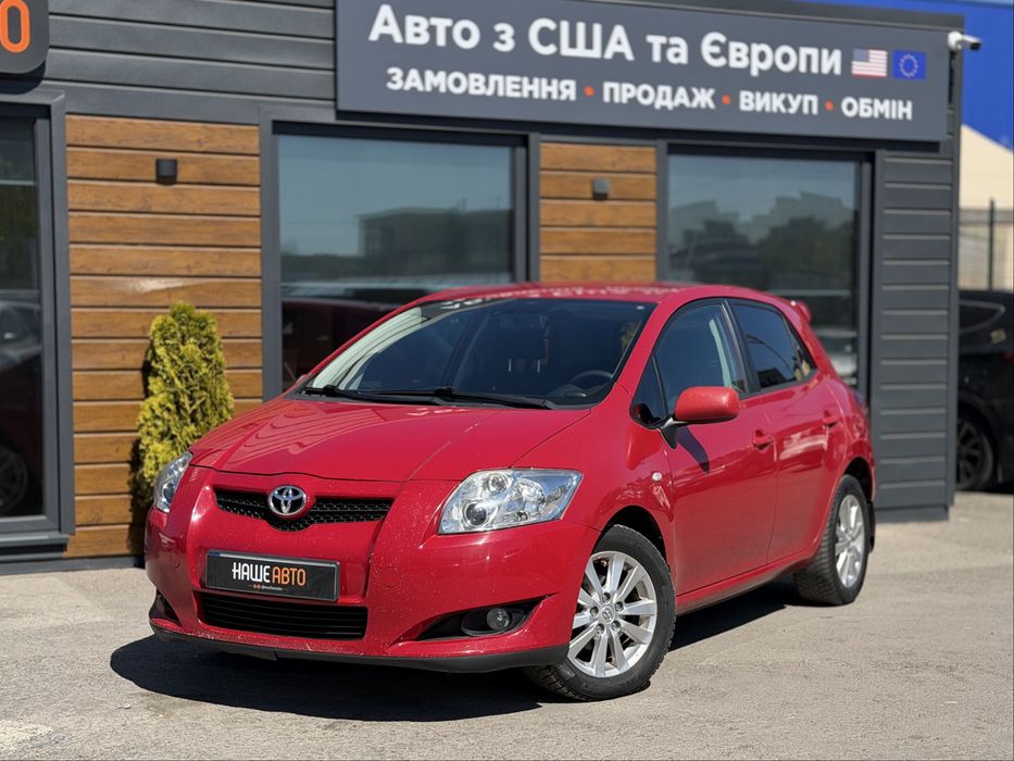 TOYOTA AURIS 2008 року, 1.6 бензин, автомат, передній привід.