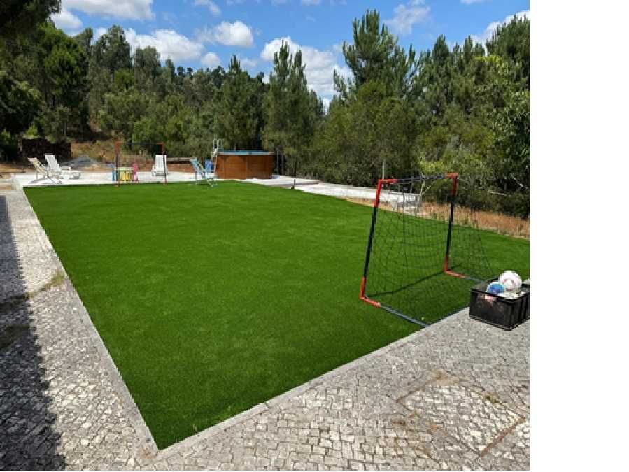 Quinta T3 inserida numa área de 3 hectares com boas infraestruturas