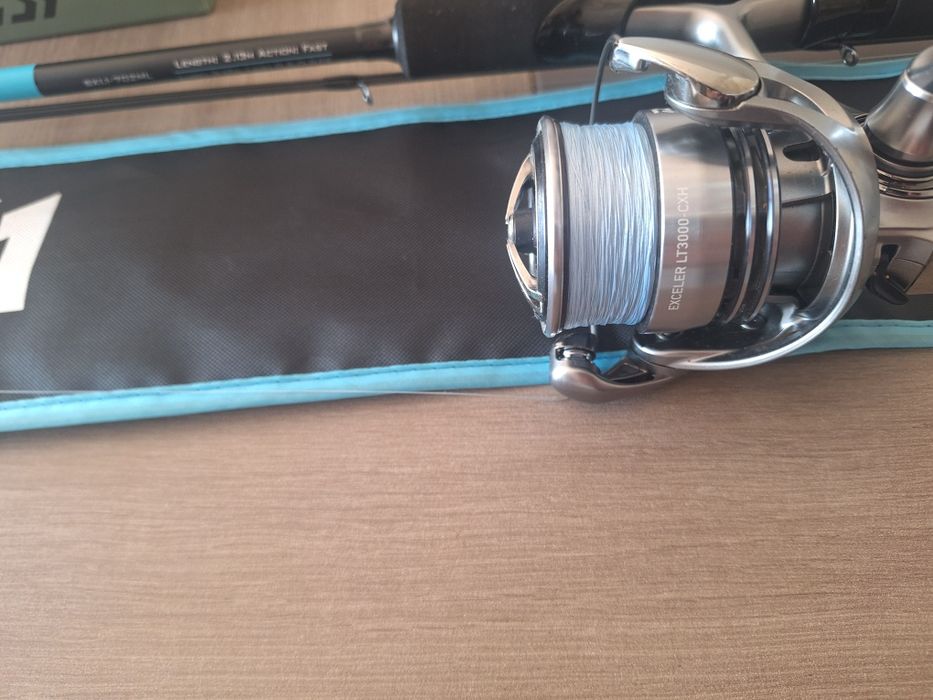 Conjunto ligth spinning, cana Favorite X1, carreto Daiwa Exceler 3000