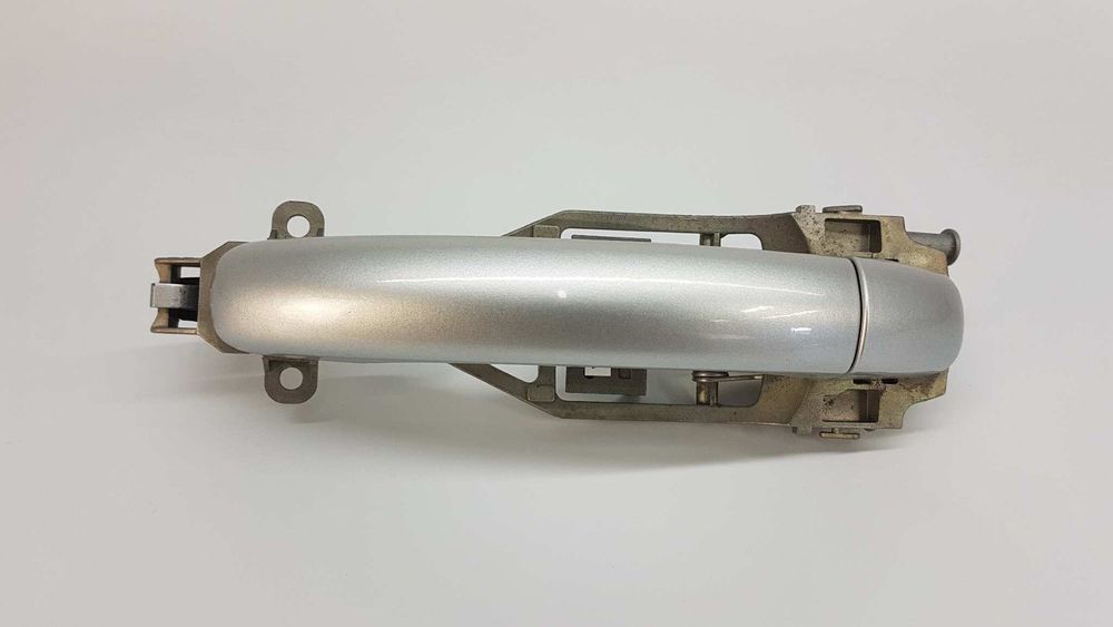 PUXADOR EXTERIOR TRASEIRO ESQUERDO VOLKSWAGEN TOUAREG (7LA) TDI R5