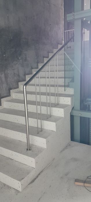 Перила,поручні,балкони,перила із нержавійки,пандуси,INOX,AISI304.