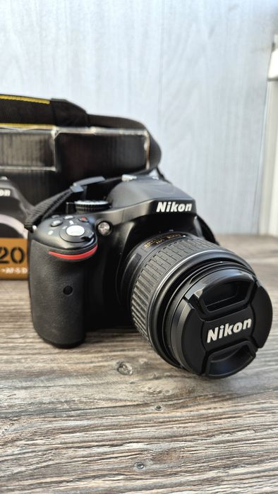 Nikon D5200 + объектив 18-55 VR, отличное состояние, полный комплект