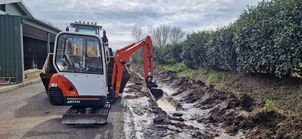 Usługi minikoparką