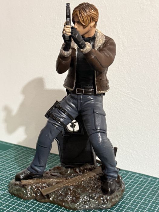 3D Колекційна фігурка Леон Кеннеді (Resident Evil 4 Remake)