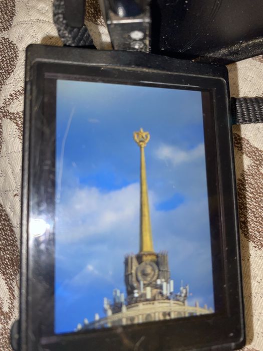 Зеркальный фотоопарат никон д5100 в хорошем состоянии пользевался редко